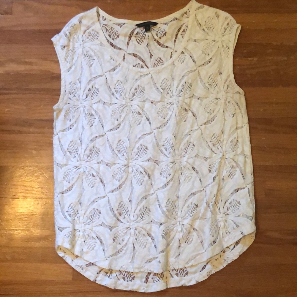 Lace cap sleeve white banana republic top
